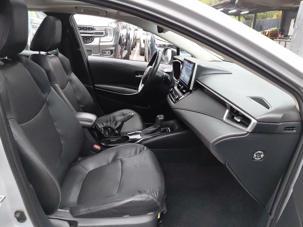 Toyota Corolla 1.8 Seg 4x2 Cvt At 4p año 2023