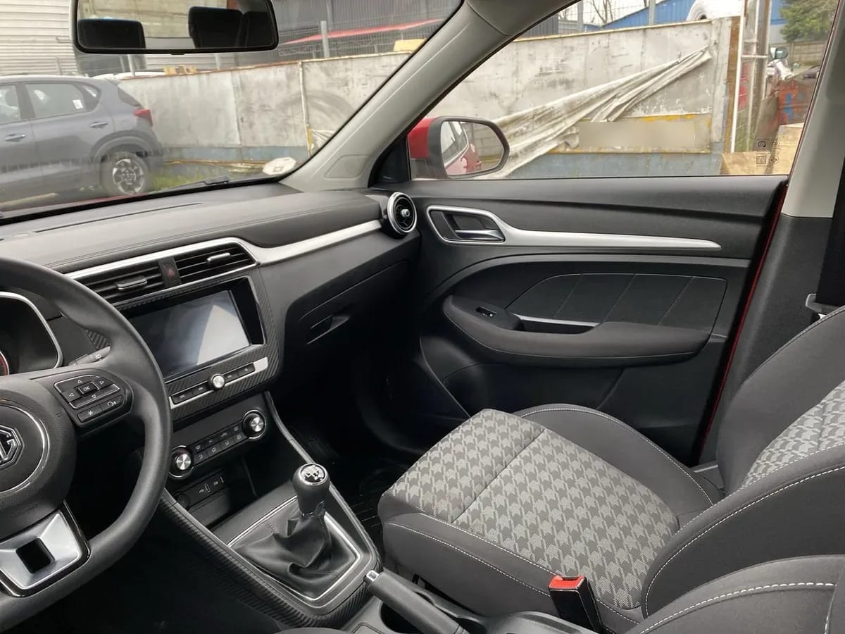 MG Mg Zs 1.5 Std 4x2 Mt 5p año 2024