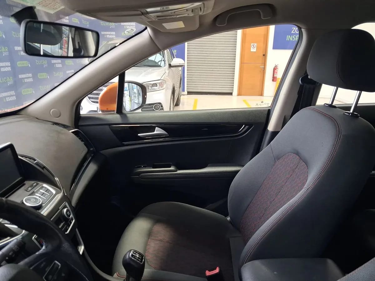 Dongfeng Ax5 1.4 Elegant 4x2 Mt 5p año 2018
