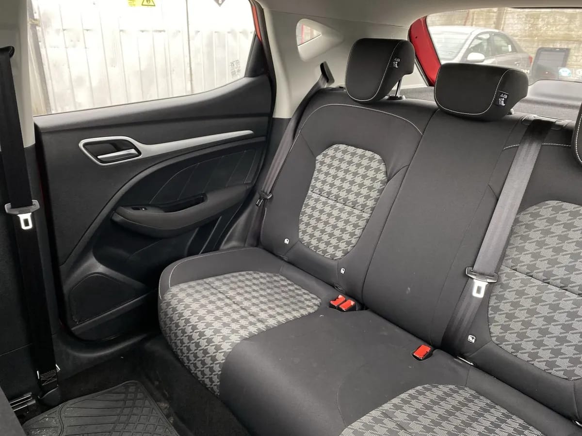 MG Mg Zs 1.5 Std 4x2 Mt 5p año 2024