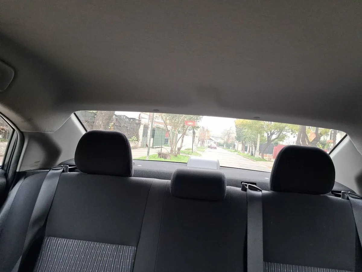 Toyota Yaris 1.5 Gli E 4x2 Mt 4p año 2022