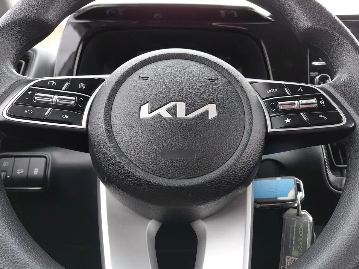 Kia Sonet 1.5 Ex 4x2 Ivt Ri At 5p año 2025