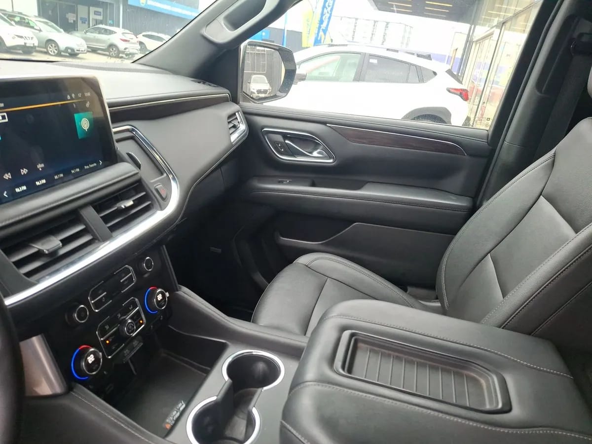 Chevrolet Tahoe 5.3 Z71 4x4 At 5p año 2023