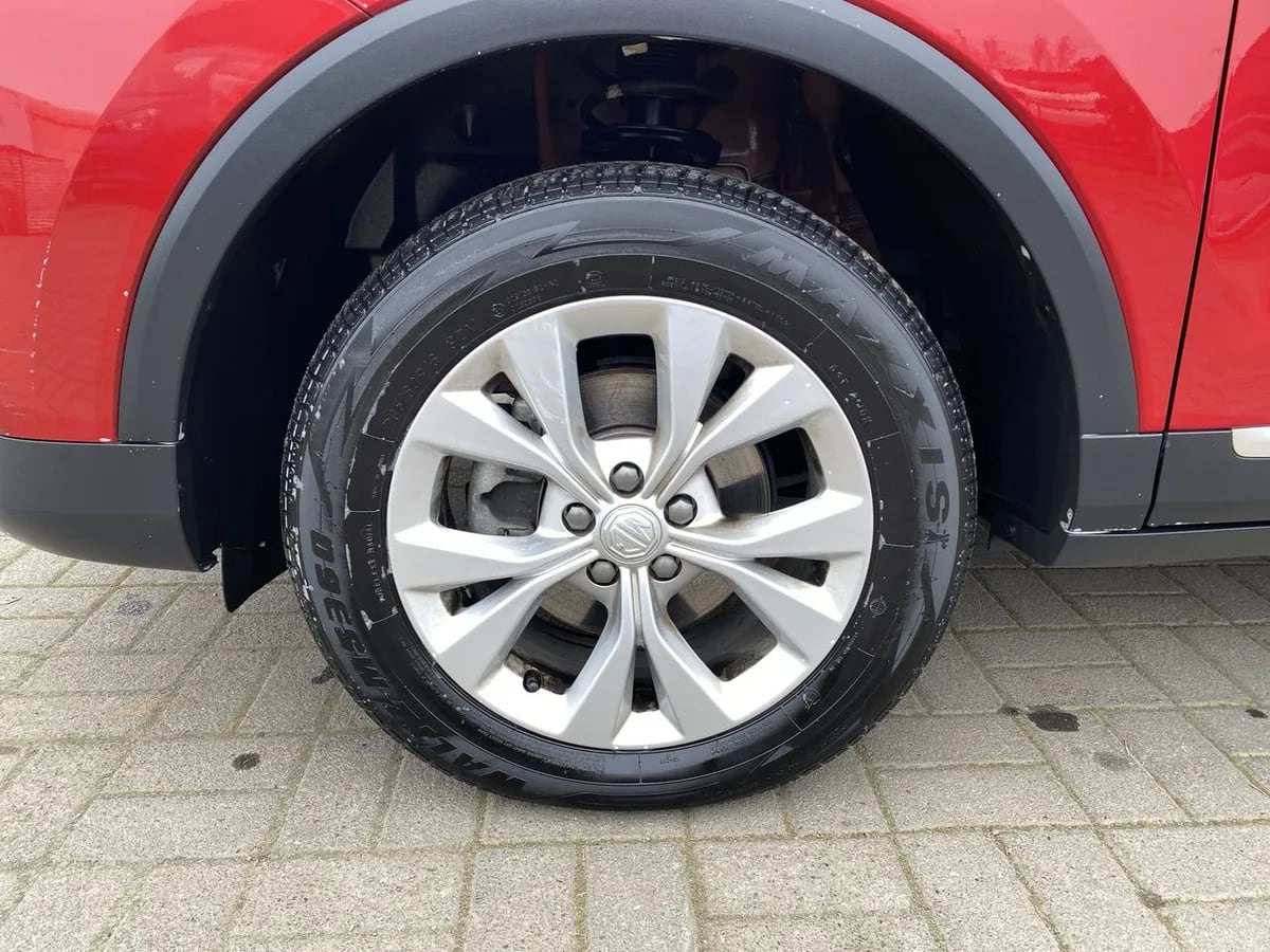 MG Mg Zs 1.5 Std 4x2 Mt 5p año 2024