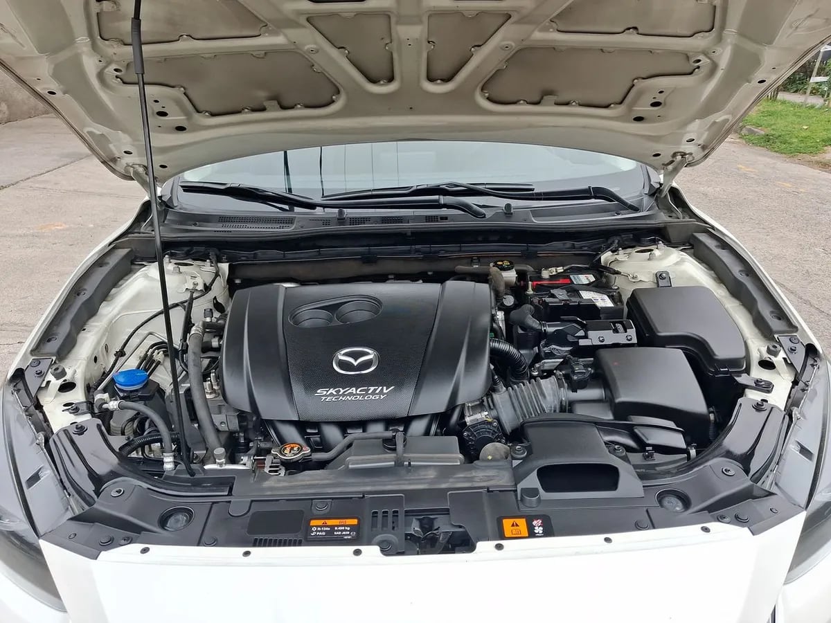Mazda 3 2.0 V 4x2 Sedan 6mt 4p año 2019