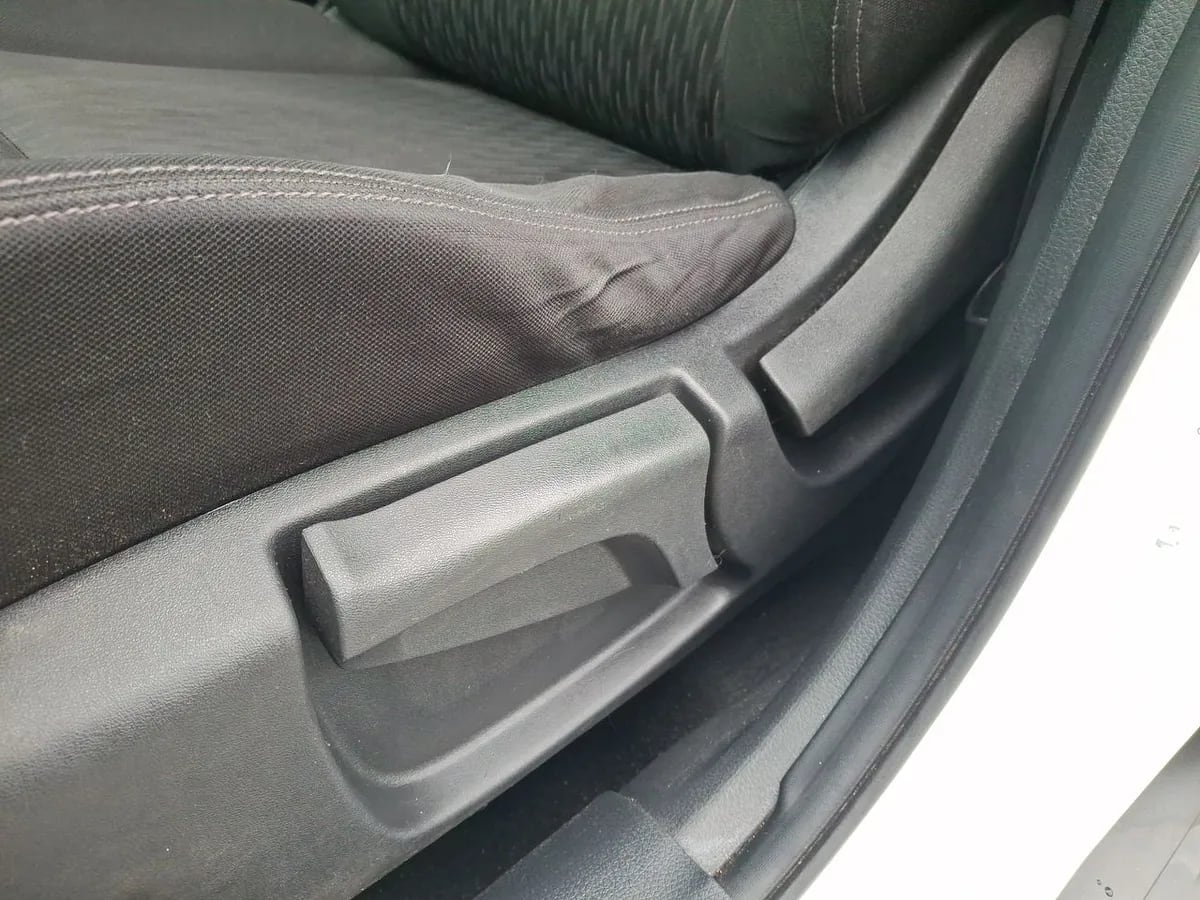 Nissan X-Trail 2.5 Sense 4x2 3row Cvt At 5p año 2019