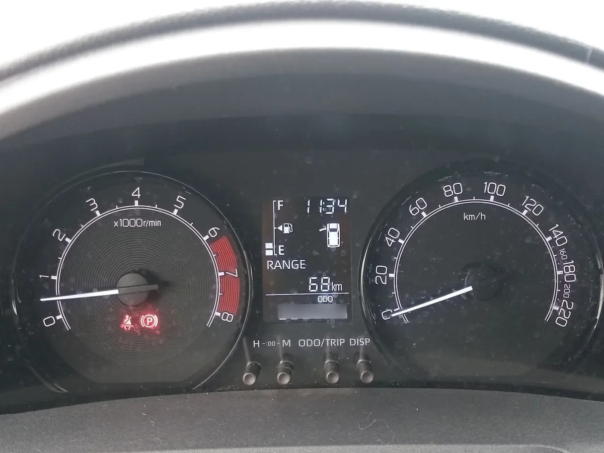 Toyota Yaris 1.5 E 4x2 Sdn Mt 4p año 2023