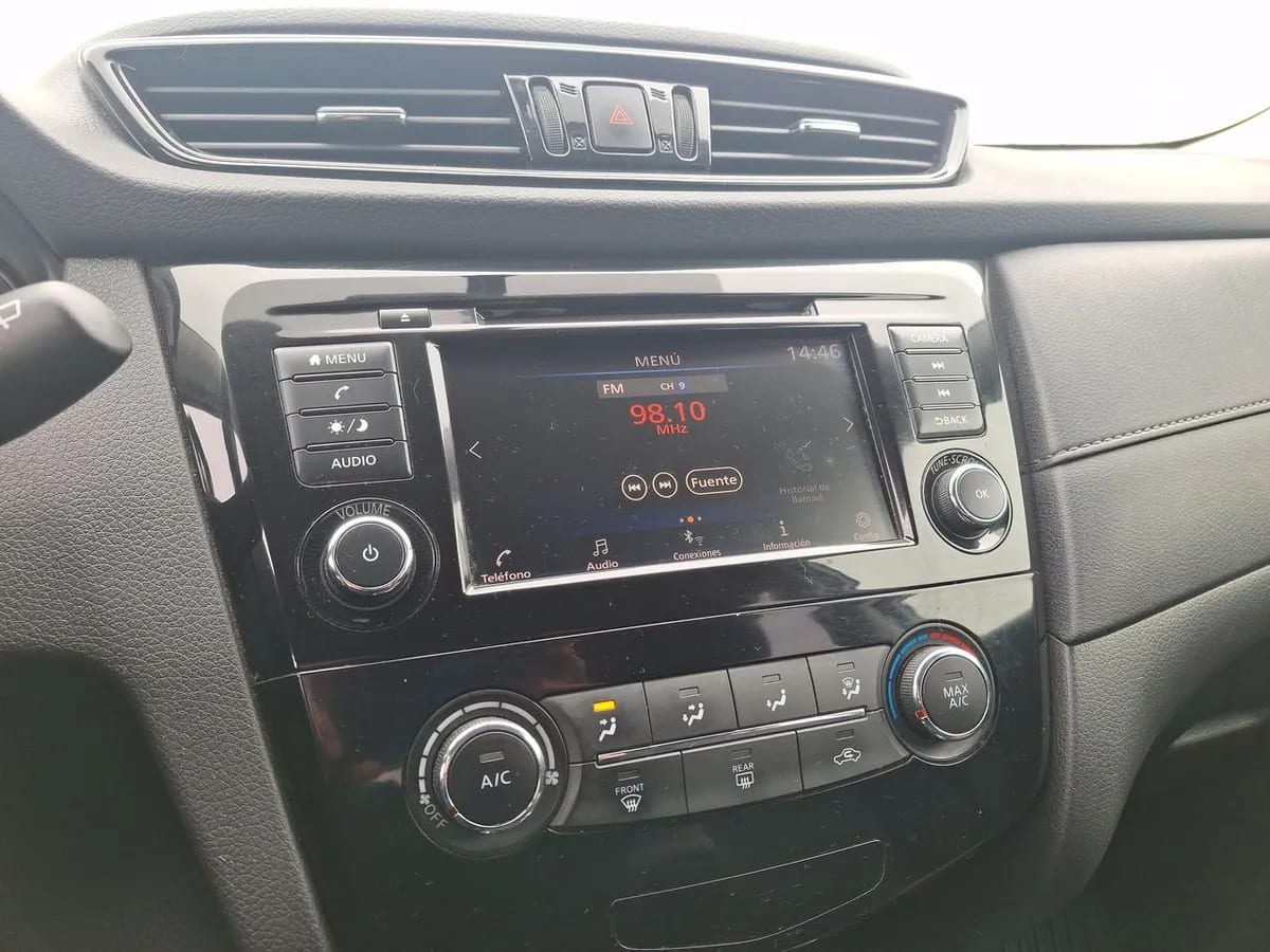 Nissan X-Trail 2.5 Sense Mc 4x2 Cvt At 5p año 2022