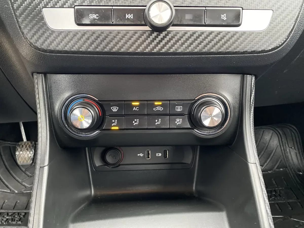 MG Mg Zs 1.5 Std 4x2 Mt 5p año 2024