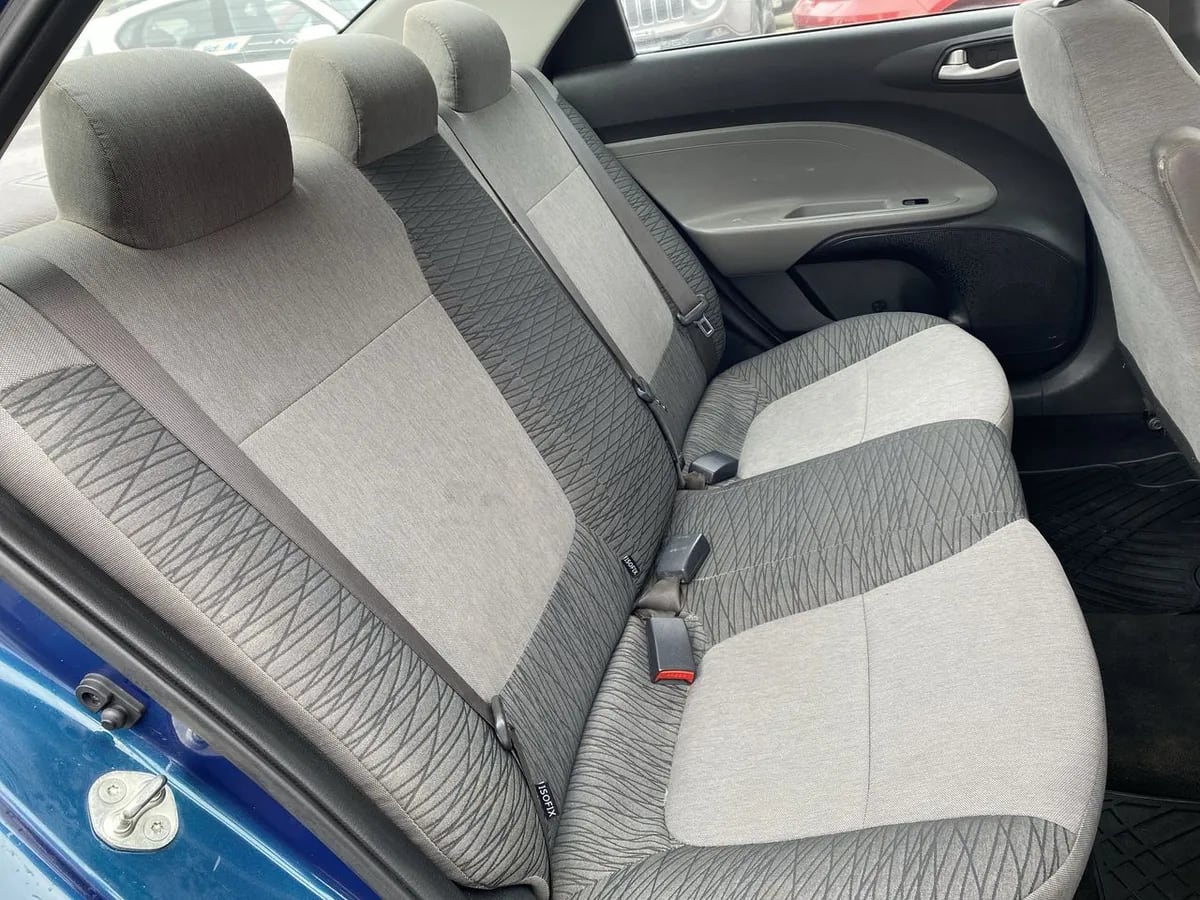 Kia Soluto 1.4 Lx Ac 4x2 Mt 4p año 2023