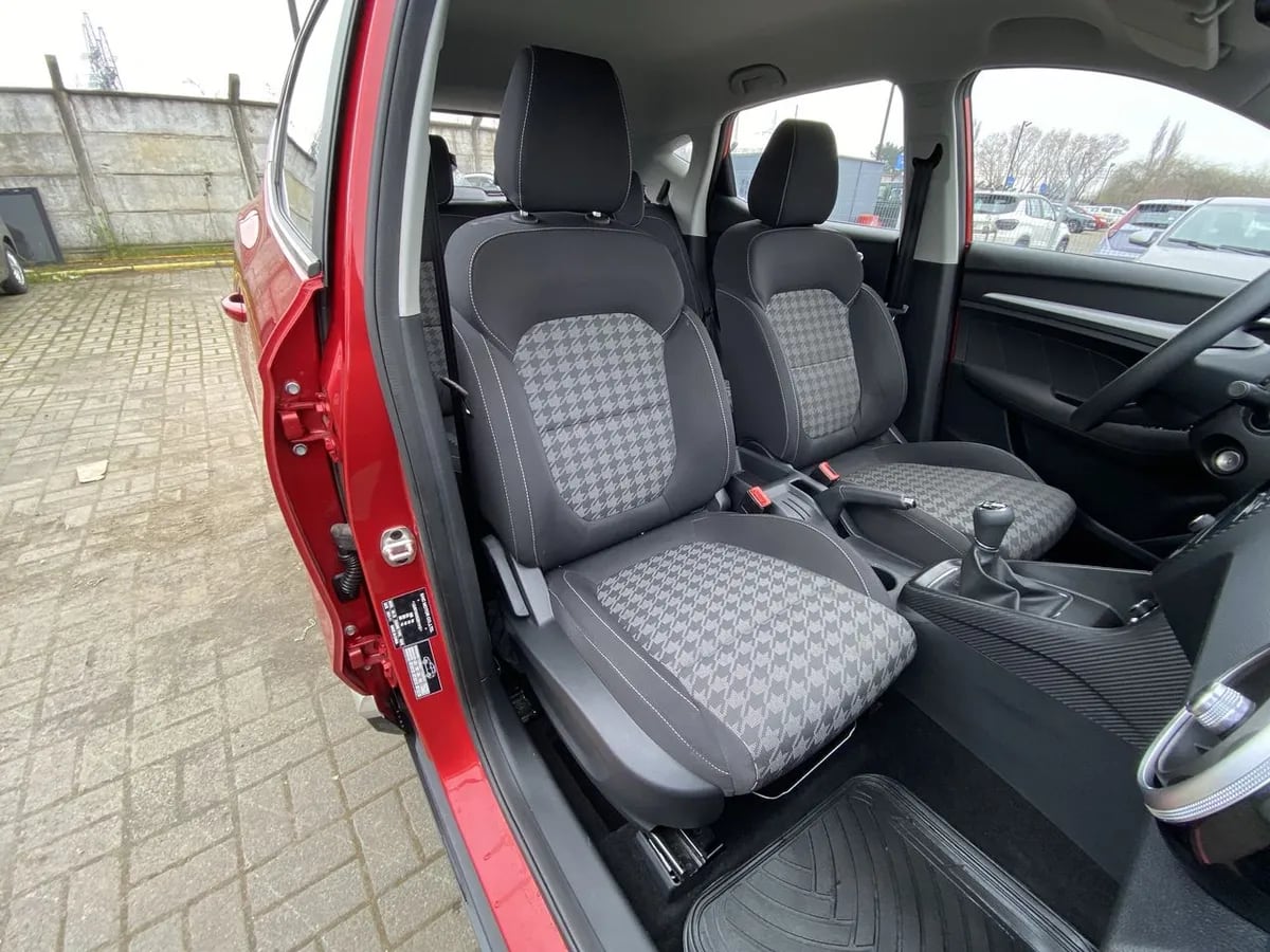 MG Mg Zs 1.5 Std 4x2 Mt 5p año 2024