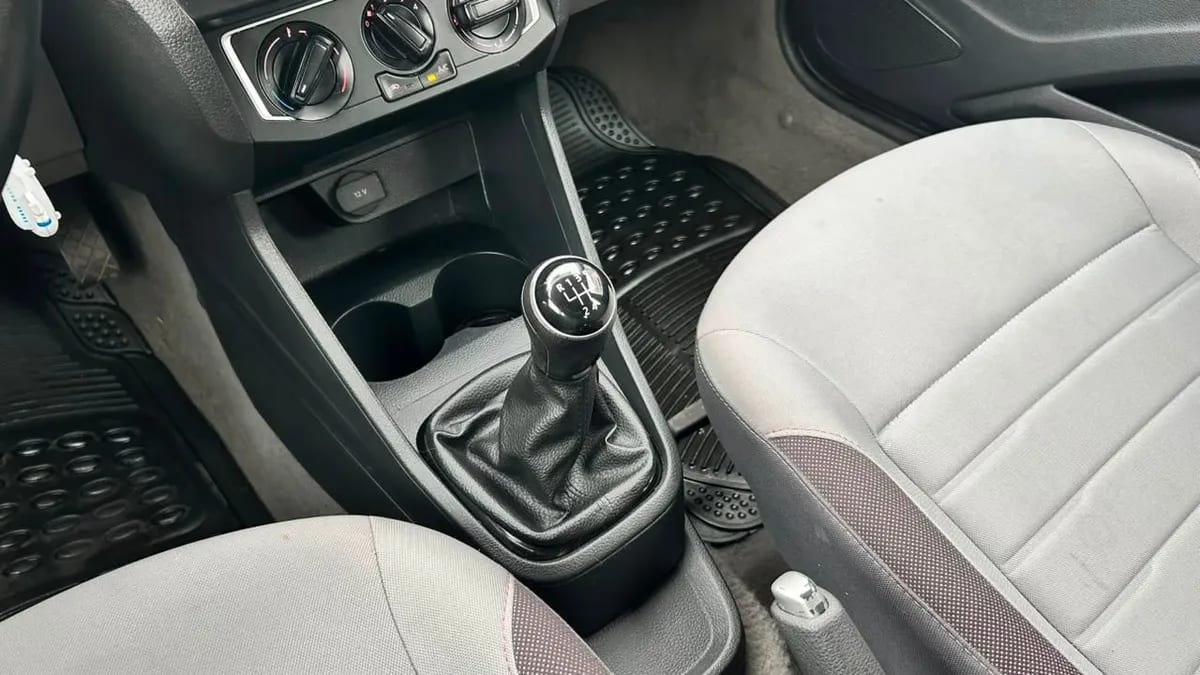Volkswagen Voyage 1.6 Trendline Ac 2ab año 2022