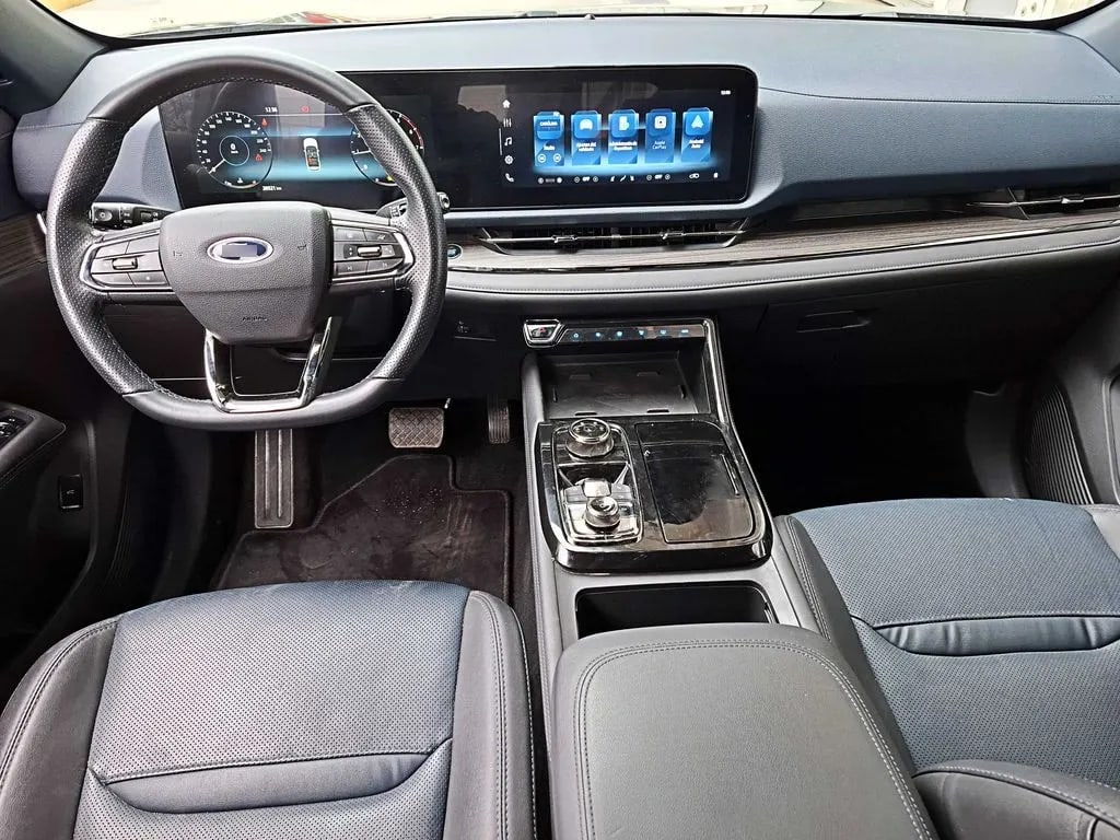 Ford Territory Titanium año 2024