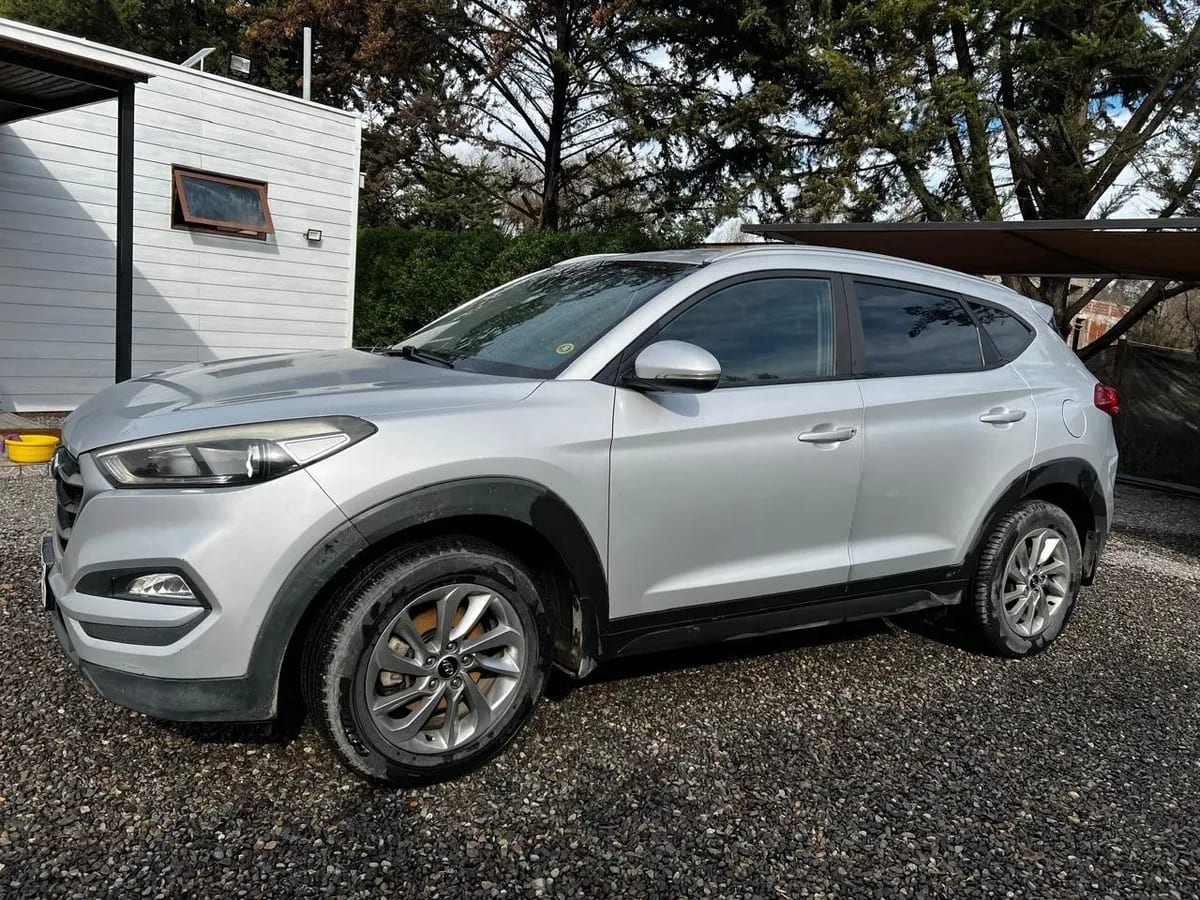 HYUNDAI TUCSON 2.0 Tl Crdi E6 At 4x4 Limited Fl Diesel año 2018