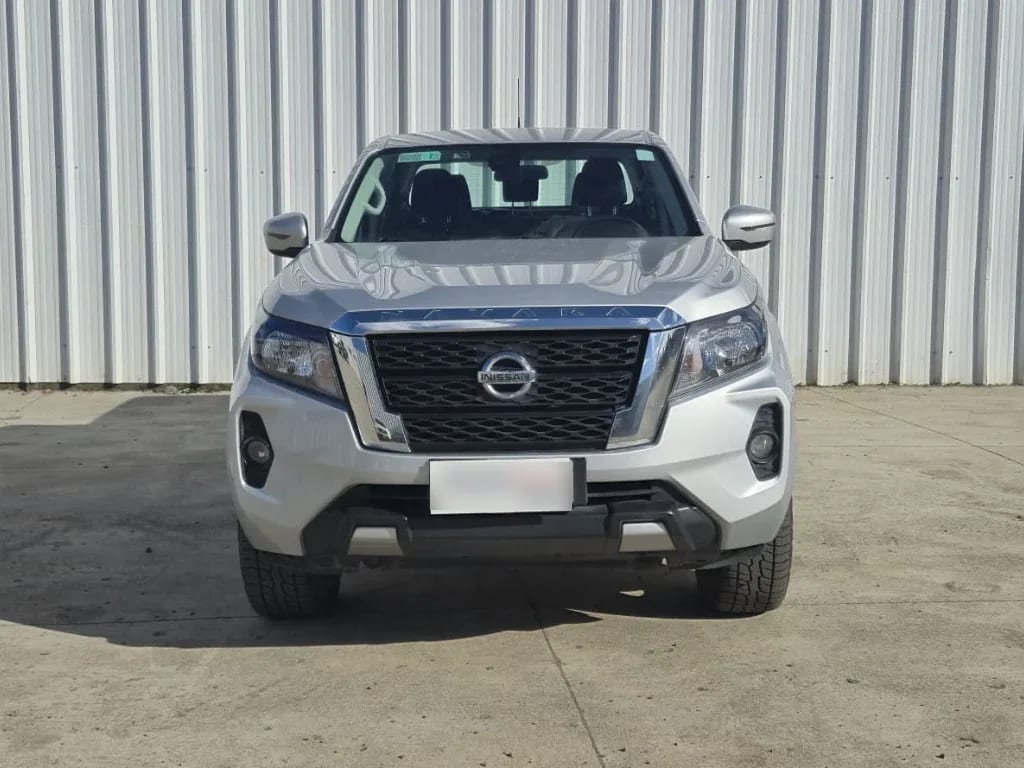 Nissan Navara D Cab 4x4 Xe 2.3 At año 2023