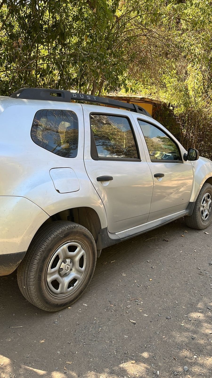 RENAULT DUSTER 1.6 Life Nav Mt año 2020