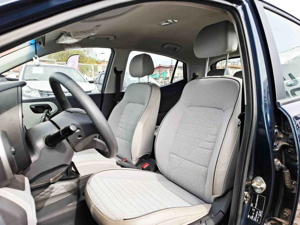 Hyundai Grand I10 1.2 Plus 4x2 Hb Mt 5p año 2024