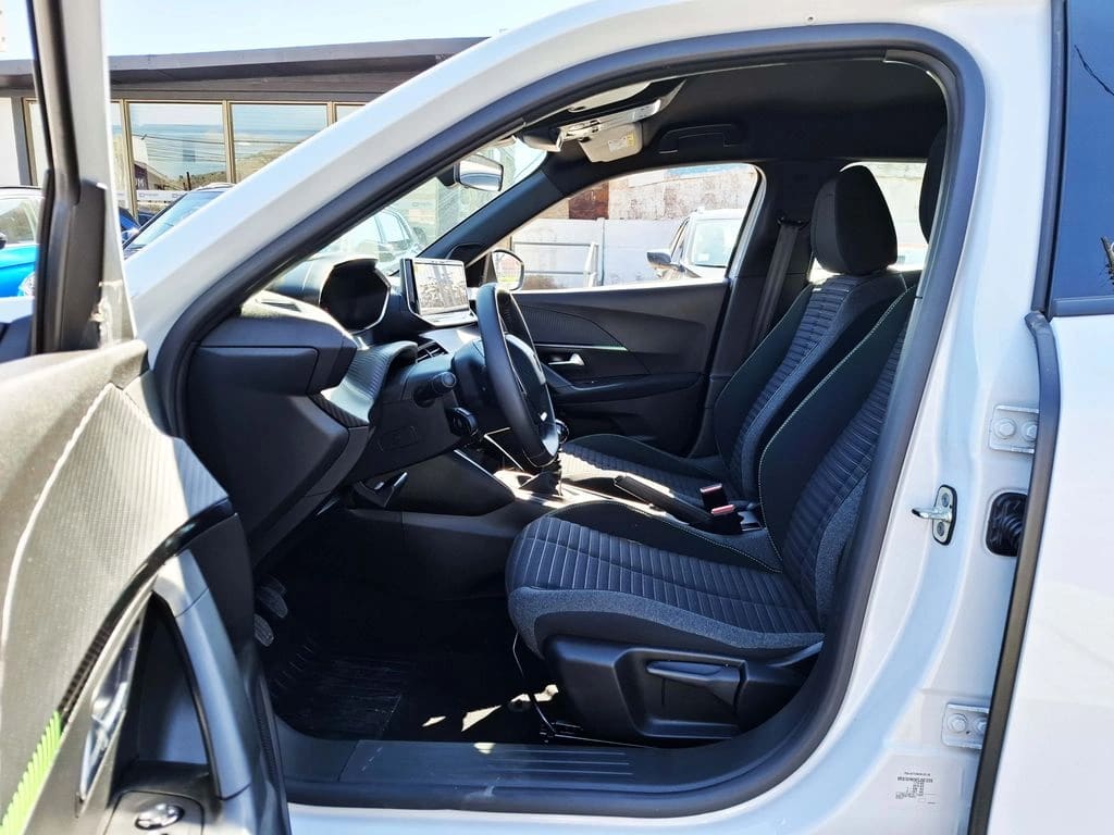 Peugeot 2008 Active año 2025