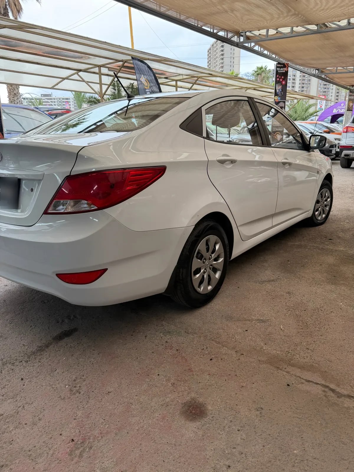 HYUNDAI ACCENT 1.4 Rb Sdn Gl Ac 2ab Mt año 2016