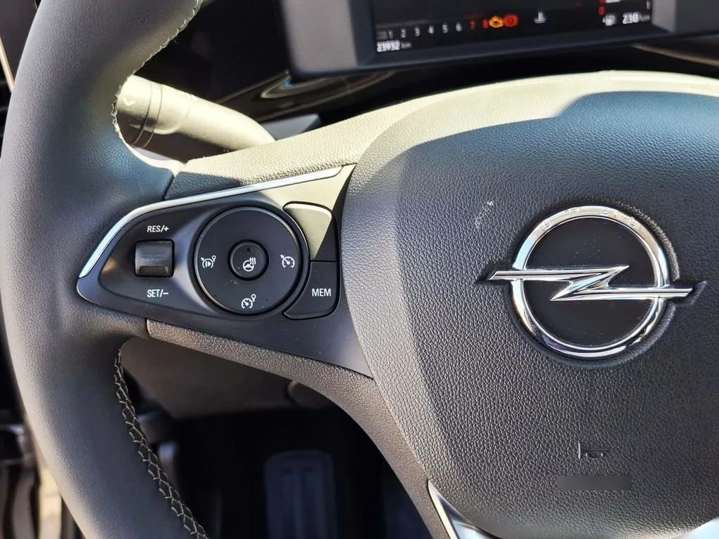 Opel Mokka Elegance 1.2t Mt6 año 2025