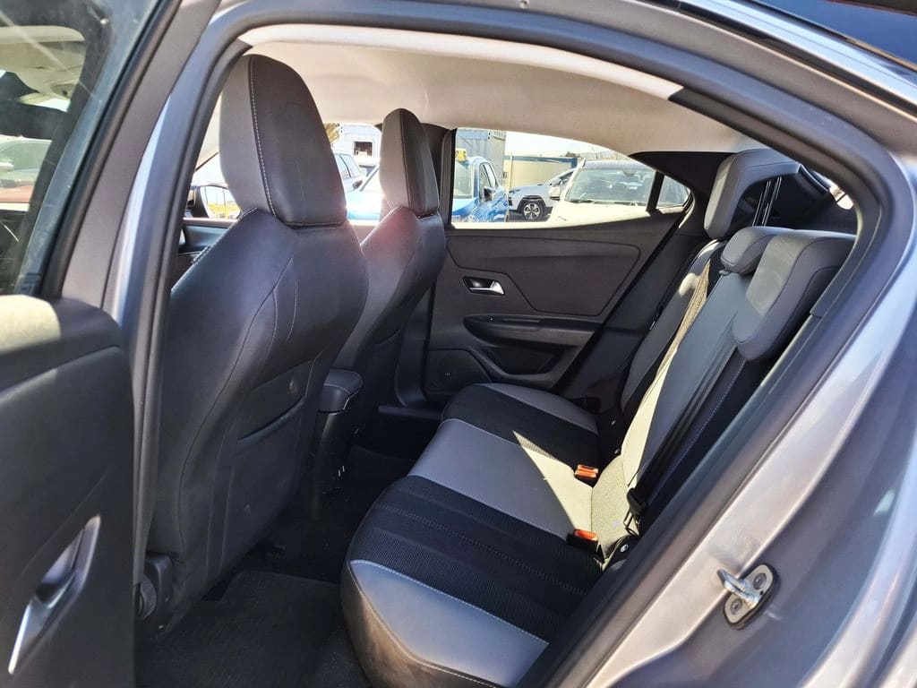 Opel Mokka Elegance 1.2t Mt6 año 2025