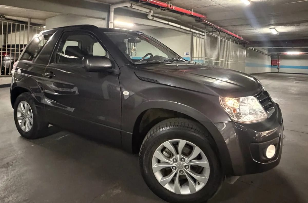 Suzuki Grand Vitara 2.4 G Glx Nav 3p Mt 4x4 año 2019