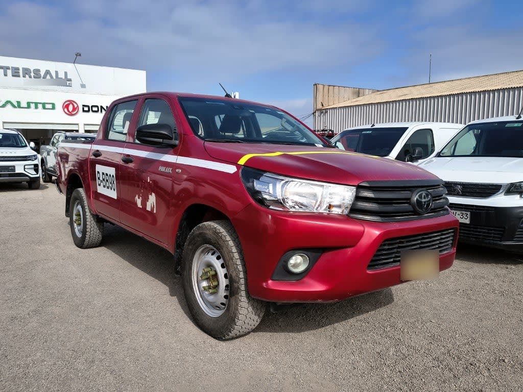 Toyota Hilux 2.4 Dx año 2022