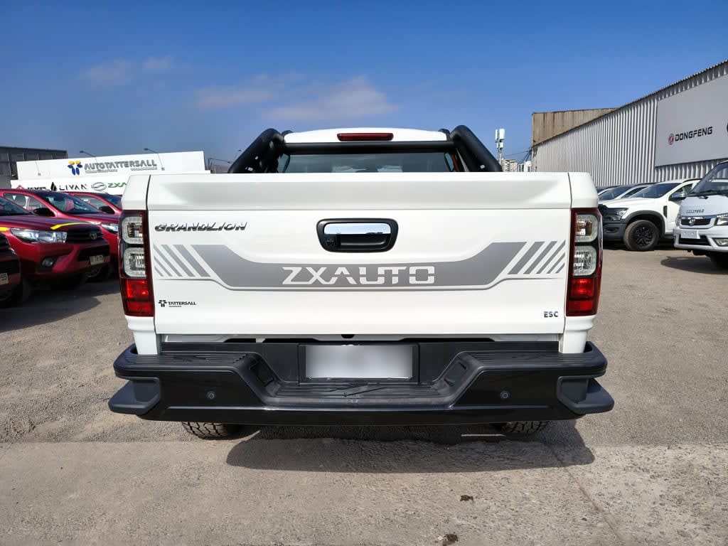 ZX Auto Grand Lion Dlx 4x4 año 2026