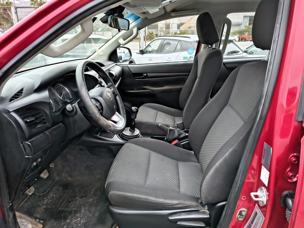 Toyota Hilux Tss 2.4 Diesel 4x2 T/m año 2021