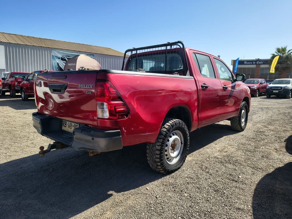 Toyota Hilux Tss 2.4 Diesel 4x2 T/m año 2022