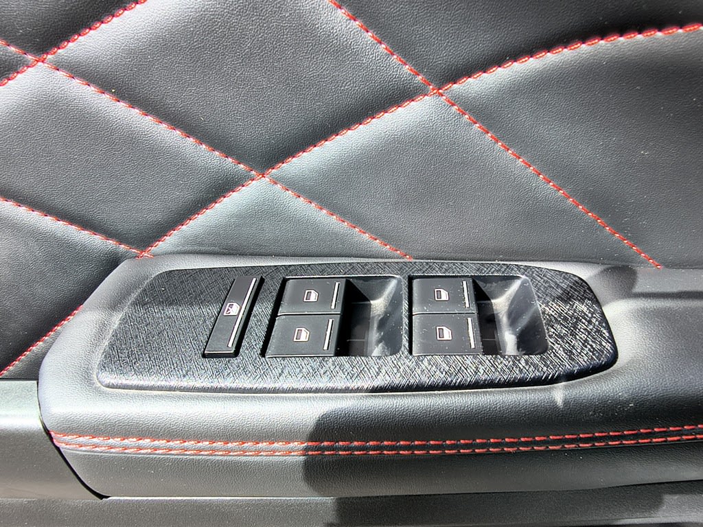 ZX Auto Grand Lion Dlx 4x4 año 2026