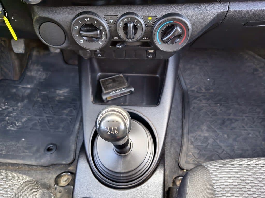 Toyota Hilux 2.4 Dx año 2022
