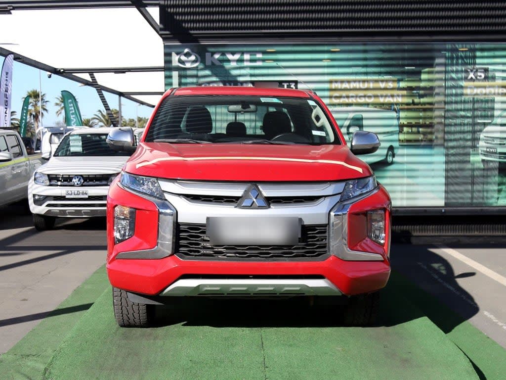 Mitsubishi L200 L200 Katana 4x4 Diesel año 2023