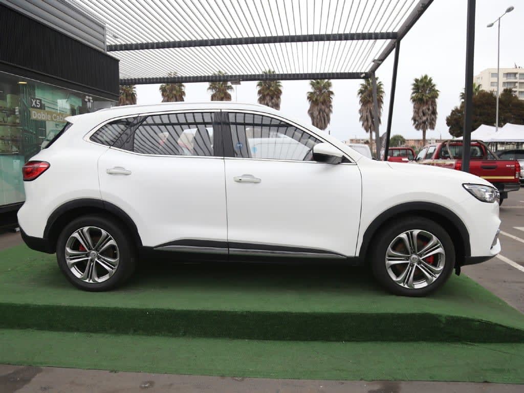 MG Hs 2.0t Trophy año 2023