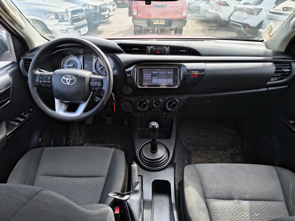 Toyota Hilux Tss 2.4 Diesel 4x2 T/m año 2021