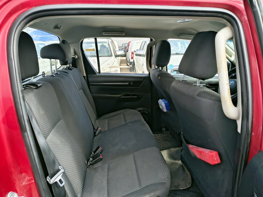 Toyota Hilux Tss 2.4 Diesel 4x2 T/m año 2021