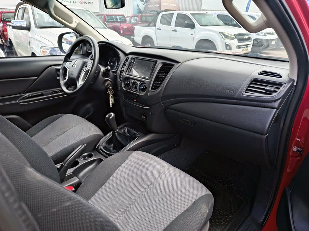 Mitsubishi L200 L200 Katana 2.4 Diesel 4x2 T/m año 2023
