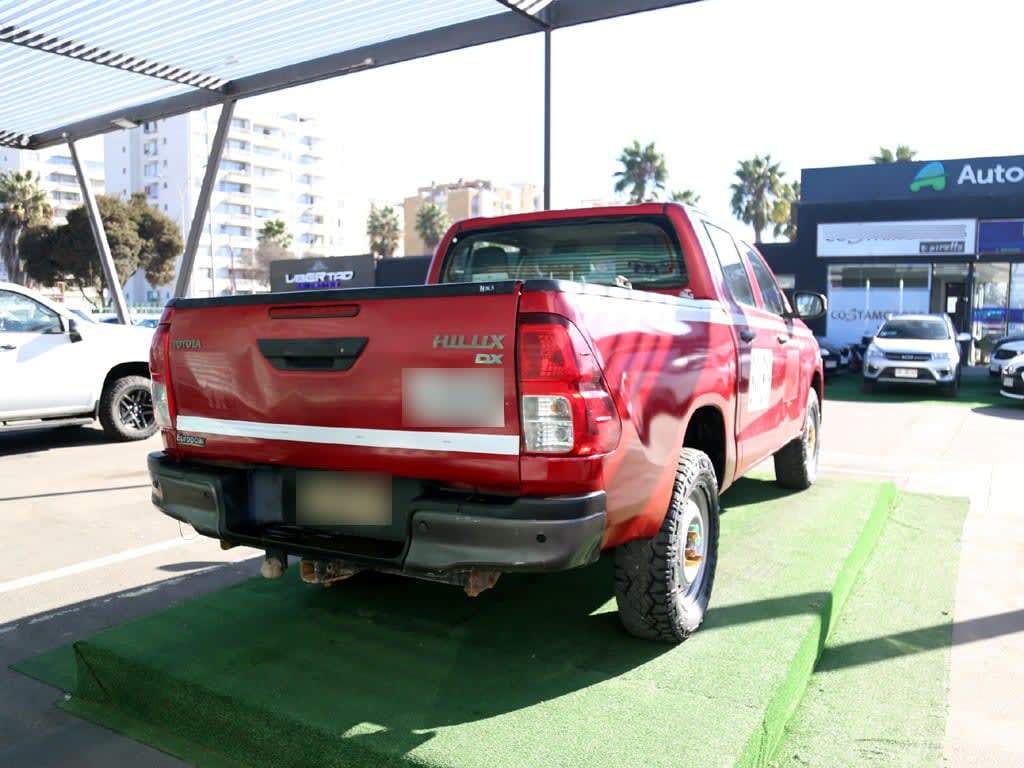 Toyota Hilux 2.4 Dx 4x2 Mt año 2022