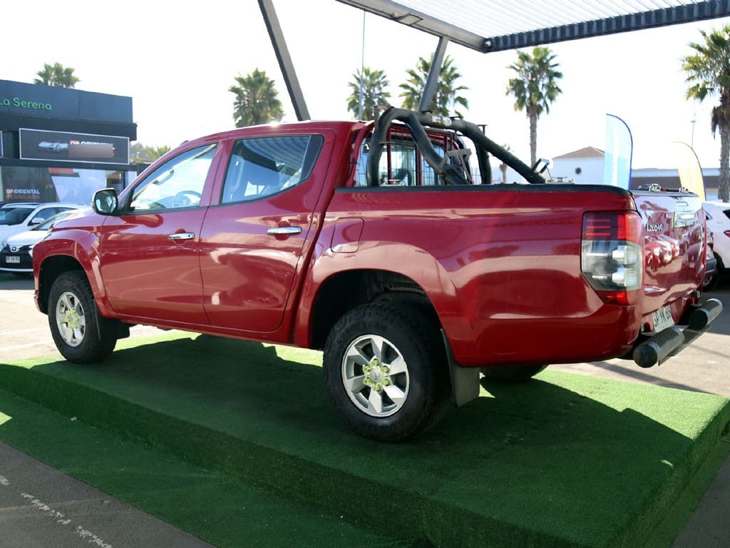 Mitsubishi L200 Katana 2.4 4x4 Mt año 2023