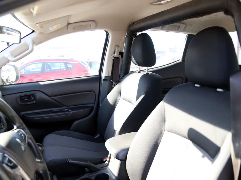 Mitsubishi L200 L200 Katana 4x4 Diesel año 2023