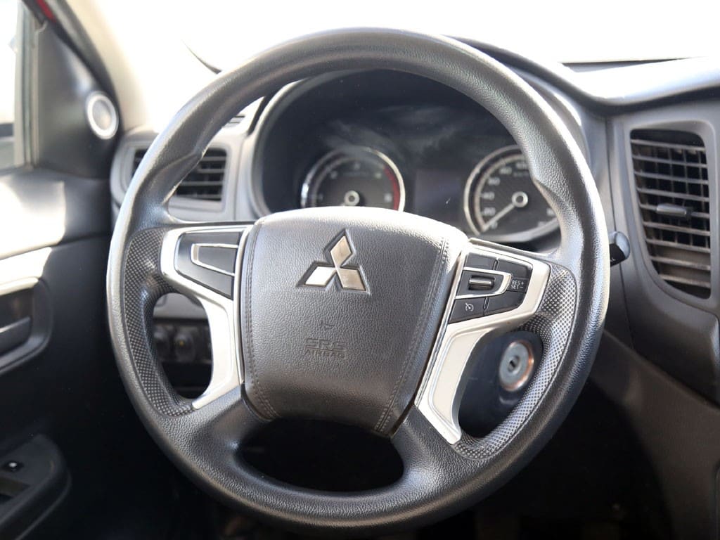 Mitsubishi L200 L200 Katana 4x4 Diesel año 2023