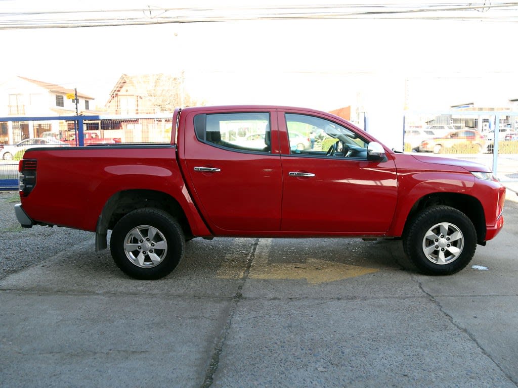 Mitsubishi L200 Katana Crdi año 2022