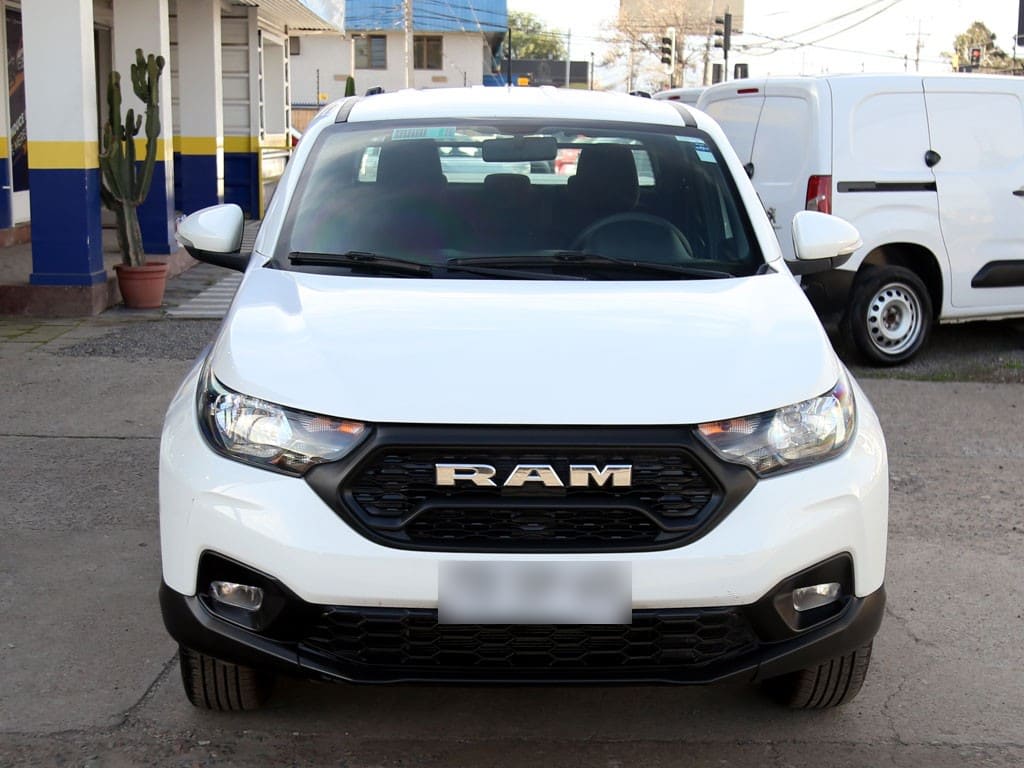 Ram 700 Bighorne Dcab 1.3 año 2024