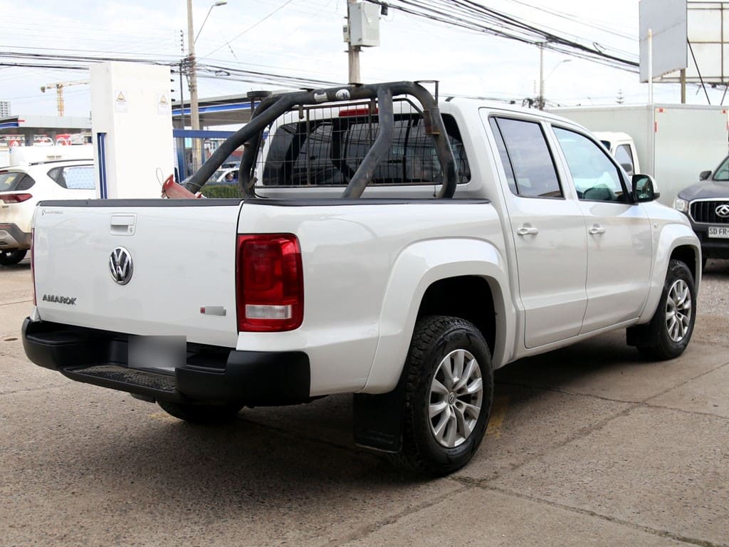 Volkswagen Amarok Dcab Tdi 4x4 Trendline 2.0 año 2023