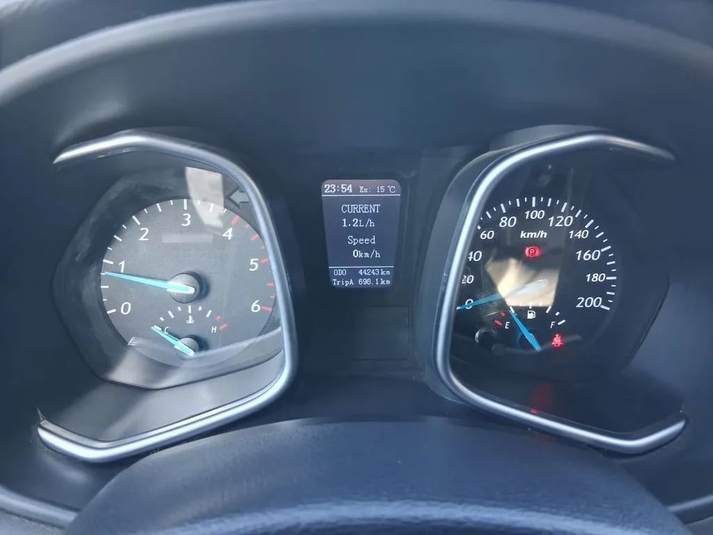 ZX Auto Terralord Dlx 4x2 año 2023