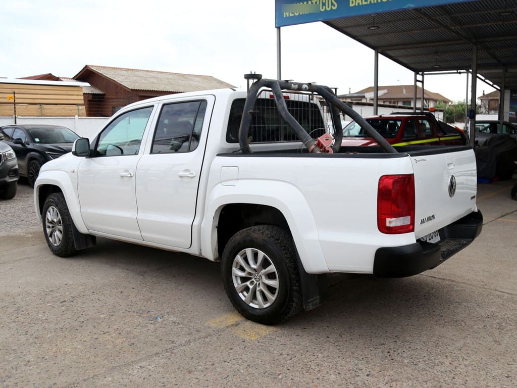 Volkswagen Amarok Dcab Tdi 4x4 Trendline 2.0 año 2023