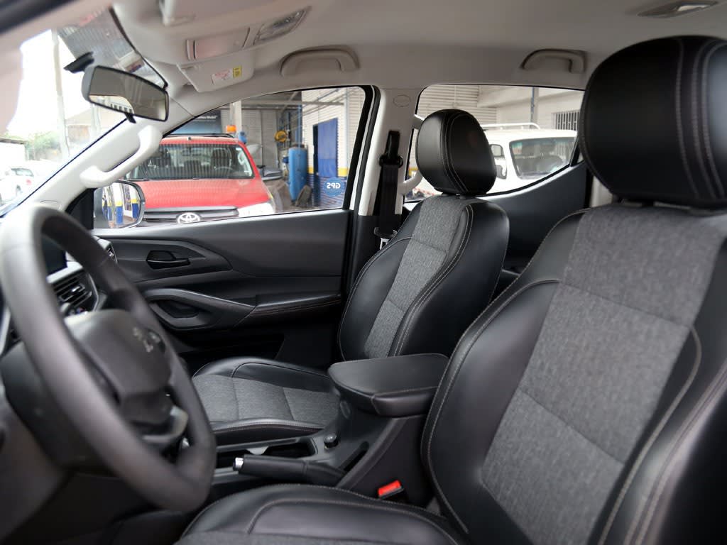 Peugeot Landtrek 1.9 4x2 año 2023