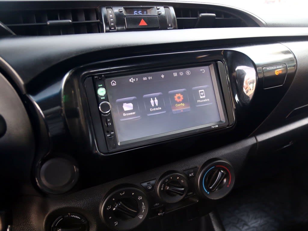 Toyota Hilux Dx 4x4 2.4 año 2023