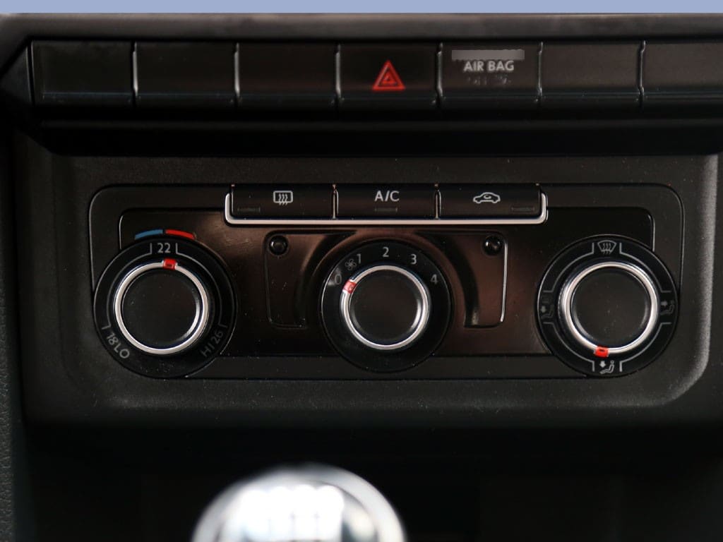 Volkswagen Amarok Dcab Tdi 4x4 Trendline 2.0 año 2023