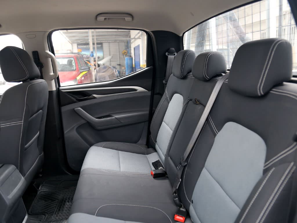 Maxus T60 Dcab 4x2 2.0 año 2024
